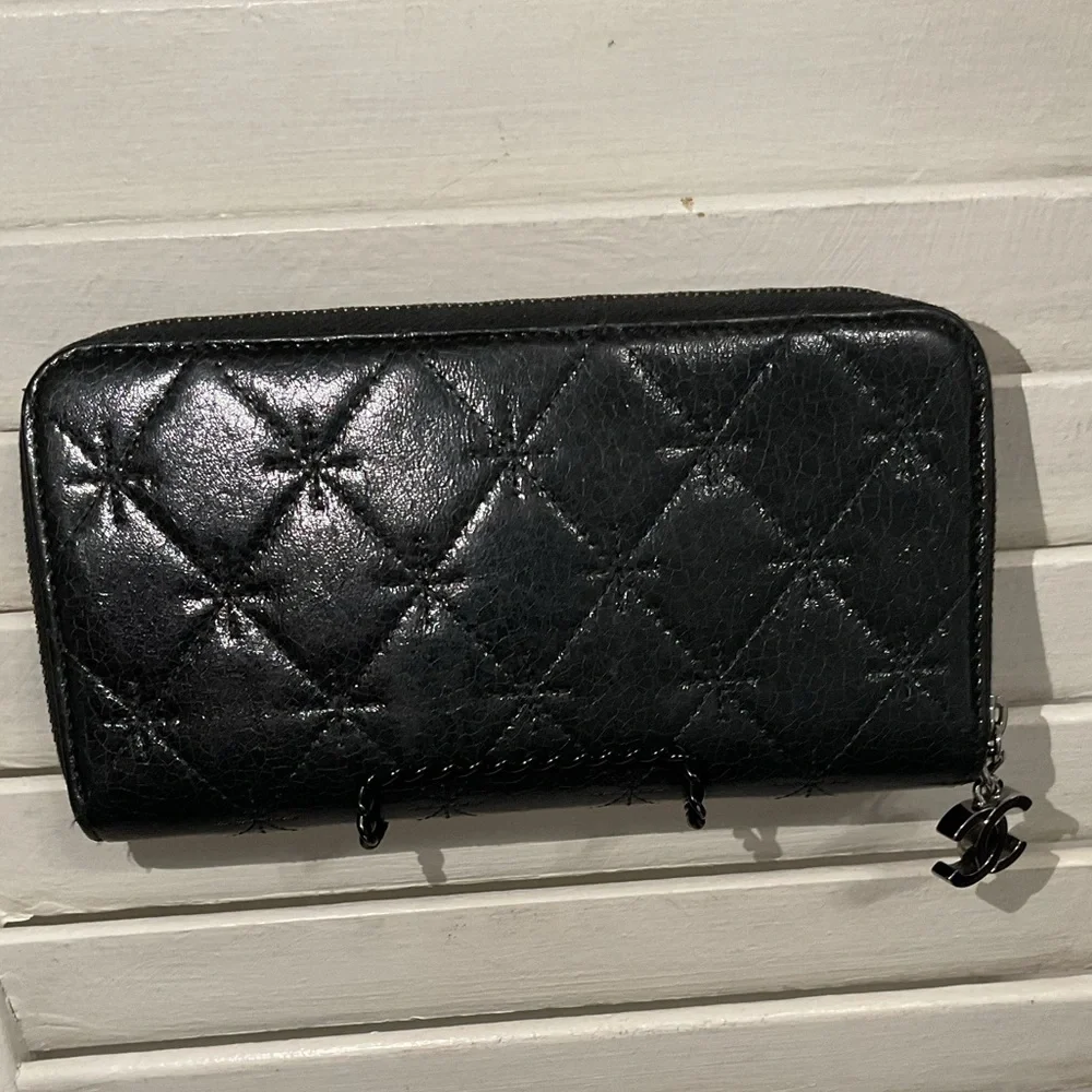 Chanel Wallet Lambskin Long Bifold - Picture 2 of 14